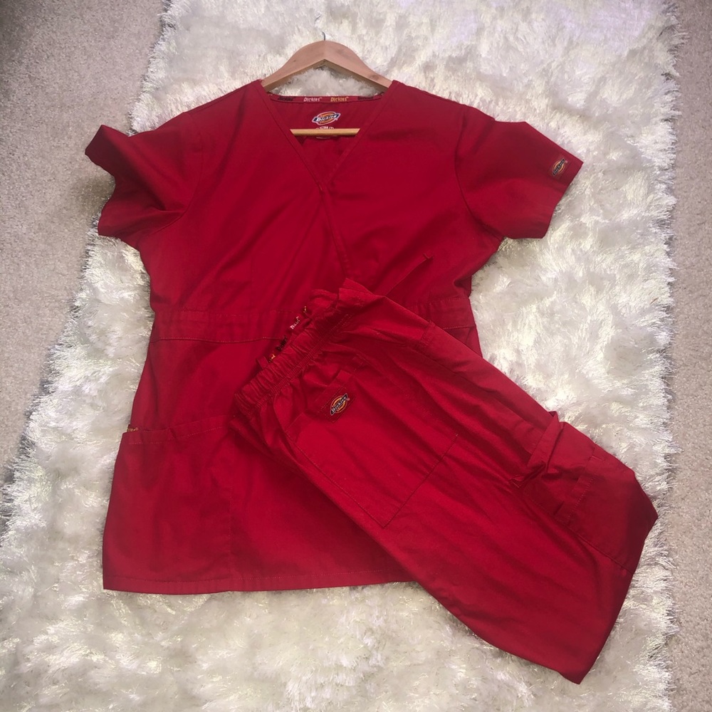 Dickies red scrub set ❤️💉